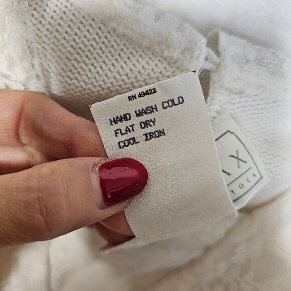 Gunne Sax SzM USA Made Lace n Knit Vintage top. Delicate. Designer. Romantic - Picture 9 of 16